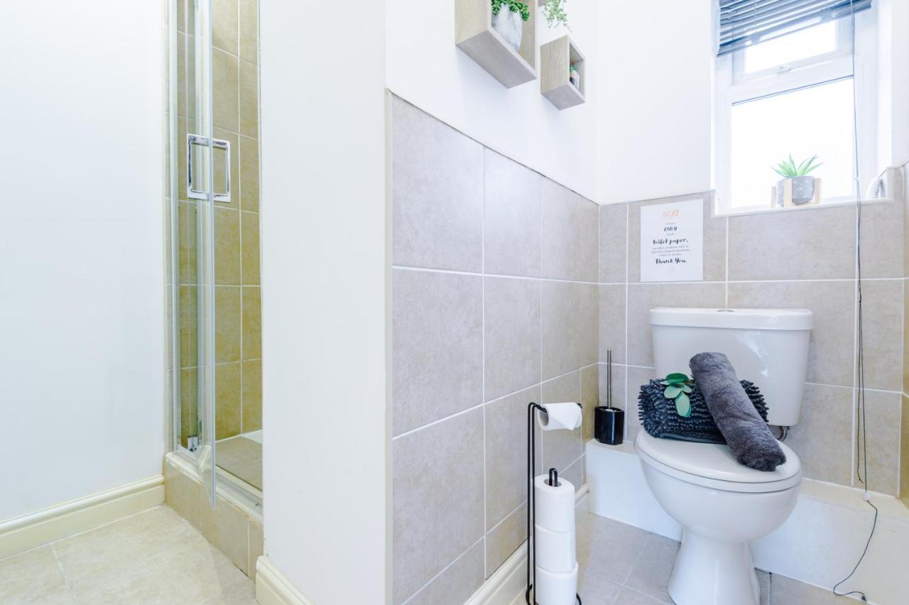Stylish Chester City Centre Apartment By 53 Degrees Property, Ideal For Couples & Business Professionals - Sleeps 4 Eksteriør bilde